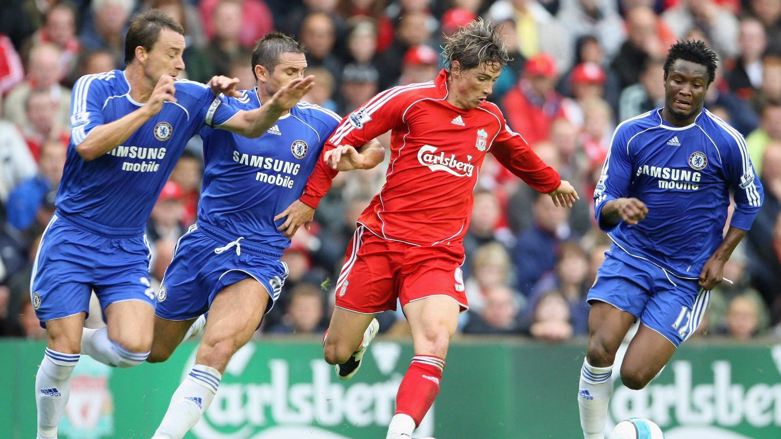 足球运动员多面性:体育、娱乐、公益三者结合,足球运动员对身体的要求